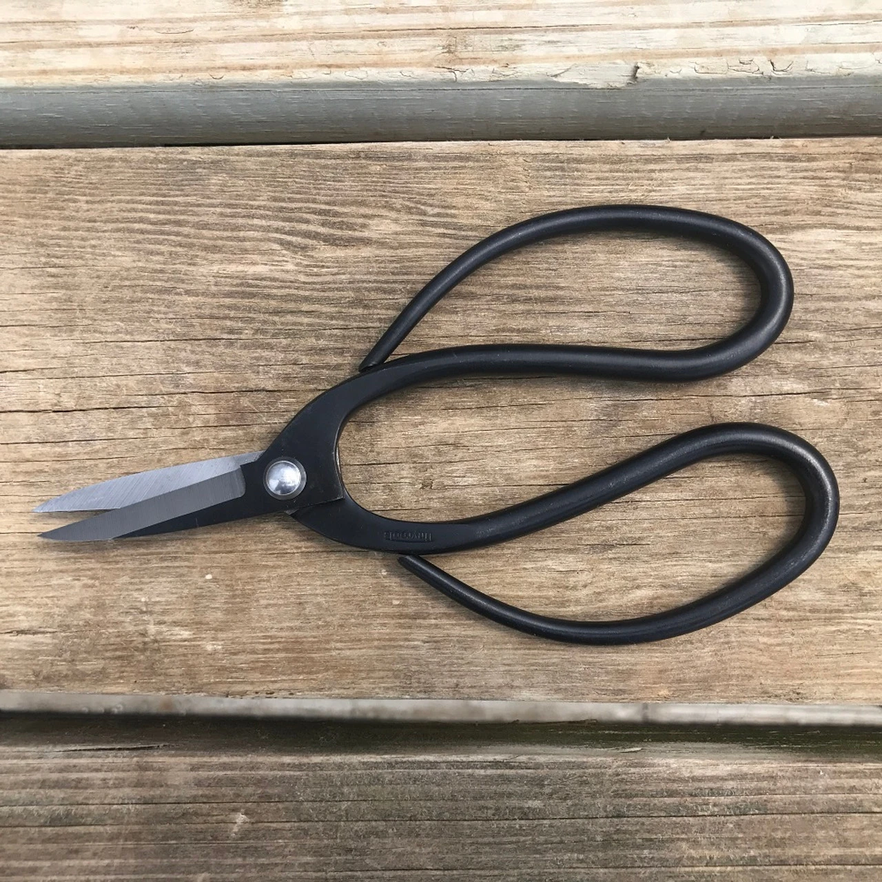 Tinyroots Heavy Duty Carbon Steel Butterfly Shears. Excellent All-Purpose Bonsai Shear. Wide Grip Is Perfect For Root Pruning And Cutting Large Branches. 5 Tinyroots Heavy Duty Carbon Steel Butterfly Shears. Excellent All-Purpose Bonsai Shear. Wide Grip Is Perfect For Root Pruning And Cutting Large Branches. - Image 5