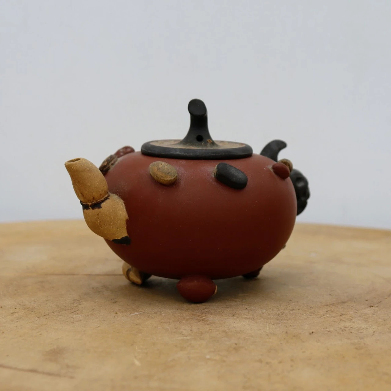 Handmade Yixing Tea Pot (No. 3) 2 Handmade Yixing Tea Pot (No. 3) - Image 2