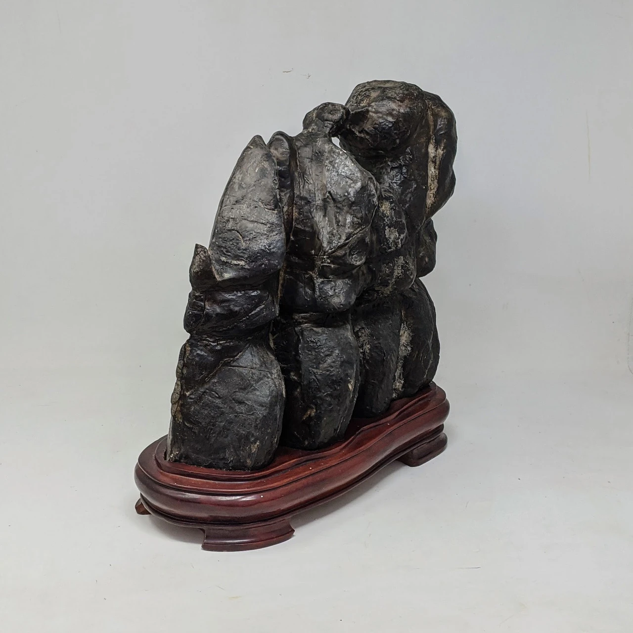 Suiseki Gu Tang Mountain Viewing Stone "Yamagata-ishi" - 11"x 12.5" 5 Suiseki Gu Tang Mountain Viewing Stone "Yamagata-ishi" - 11"x 12.5" - Image 5