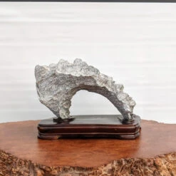 Suiseki Ba Yin Viewing Stones"Keisho-seki" (12"x9" )