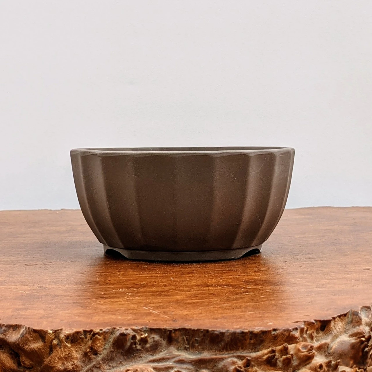 Brown (round) Unglazed Bonsai Pot (No. 04-26) 2 Brown (round) Unglazed Bonsai Pot (No. 04-26) - Image 2