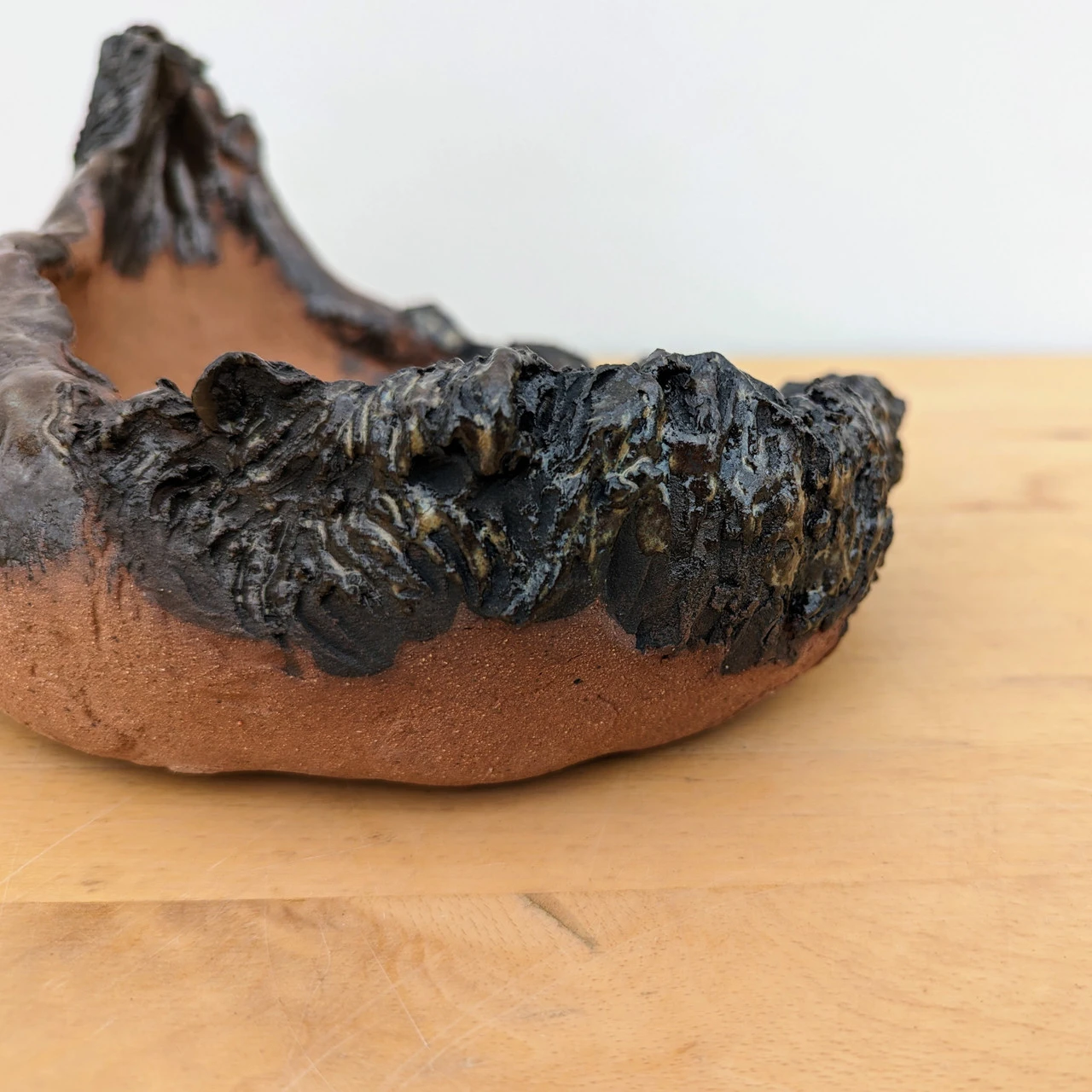 9" Handmade Planter By Moe Lewis-Wolf (No. 40) 2 9" Handmade Planter By Moe Lewis-Wolf (No. 40) - Image 2